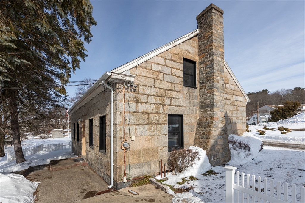 2294 Providence Road Northbridge, MA 01534 - Photo 3 of 29