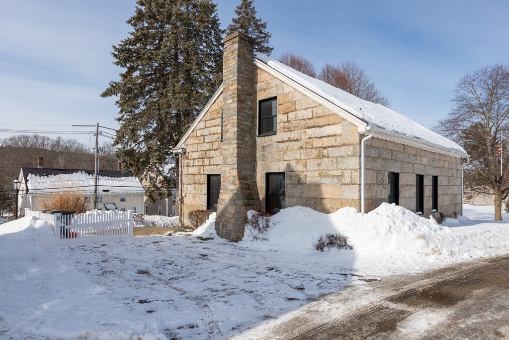 2294 Providence Road Northbridge, MA 01534 - Photo 4 of 29