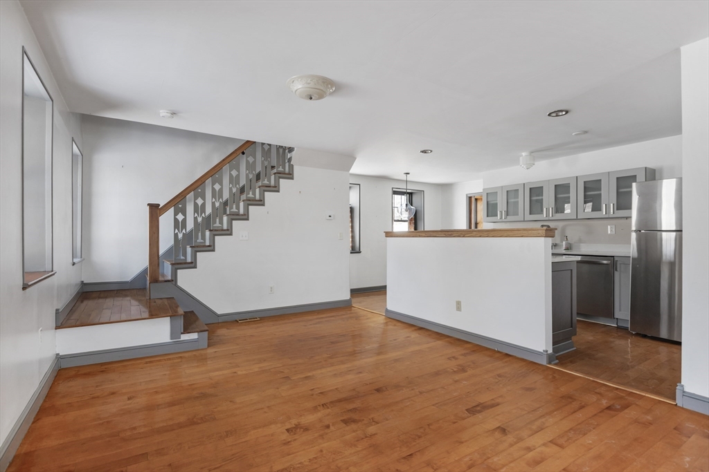 2294 Providence Road Northbridge, MA 01534 - Photo 6 of 29