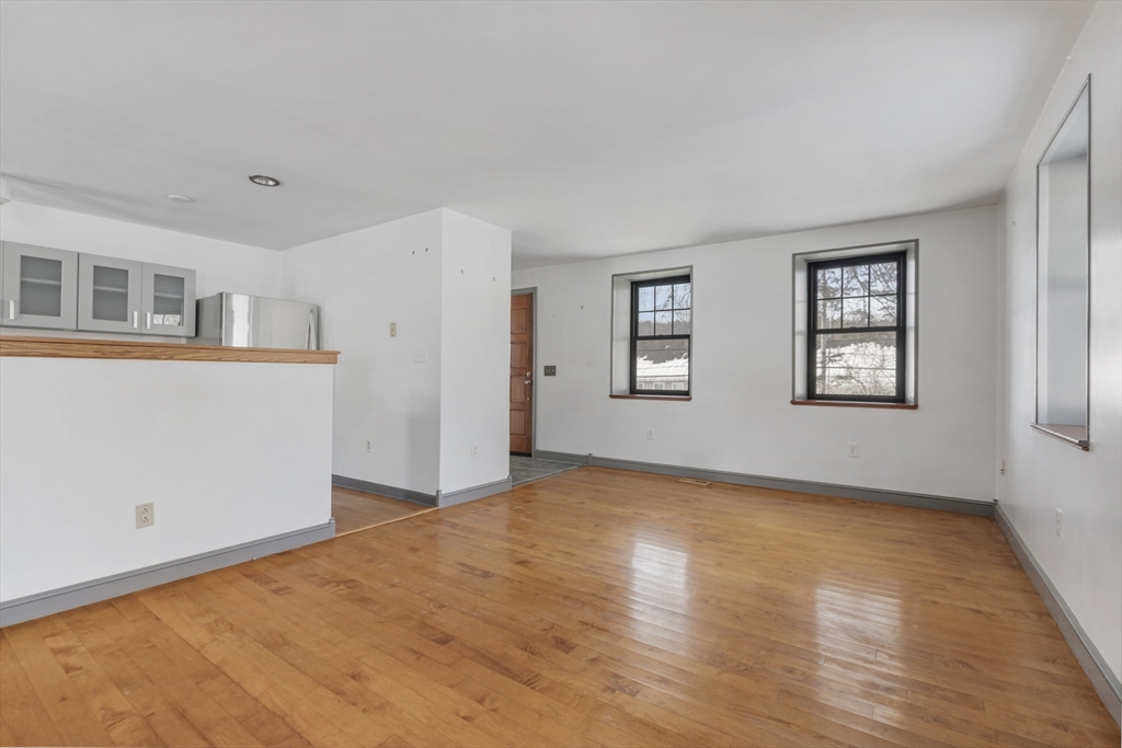 2294 Providence Road Northbridge, MA 01534 - Photo 7 of 29