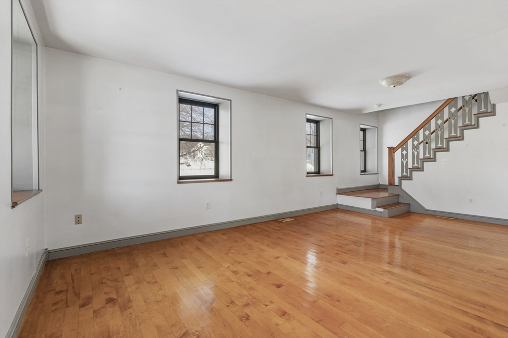 2294 Providence Road Northbridge, MA 01534 - Photo 8 of 29