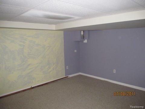 4374 15 Mile Road Sterling Heights, MI 48310 - Photo 4 of 6 20305900 Bed2