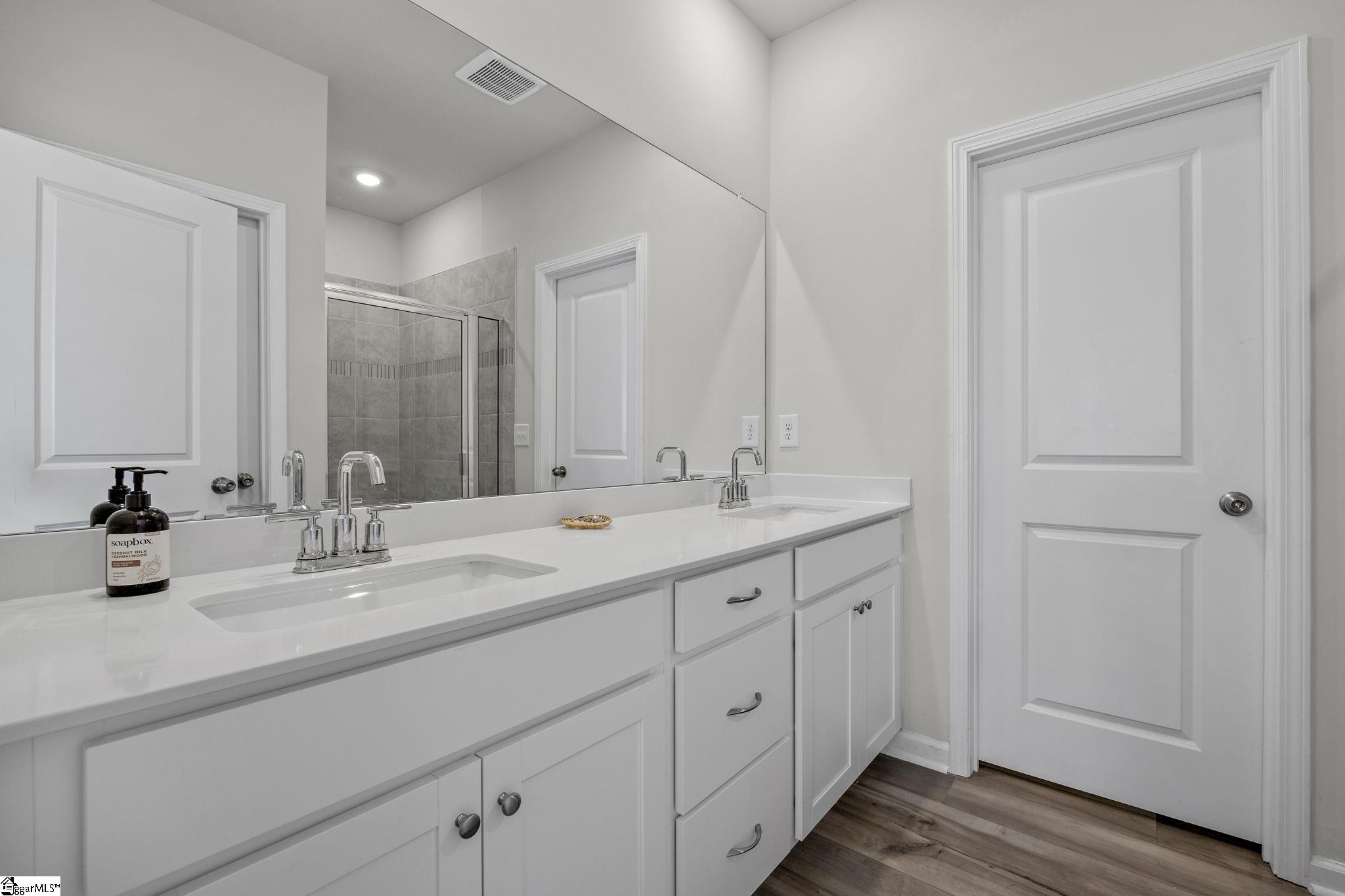413 Batten Road Taylors, SC 29687 - Photo 9 of 42