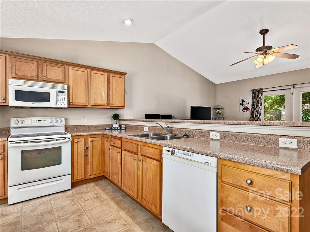102 Springbrook Road Asheville, NC 28804 - Photo 3 of 15 Gallery Image 3