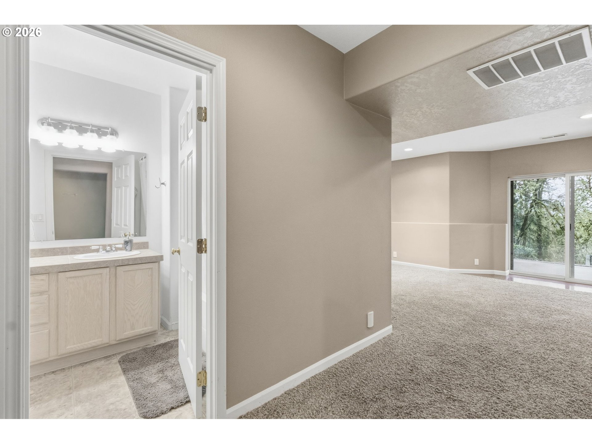 2728 Hallmark Lane Eugene, OR 97405 - Photo 40 of 48