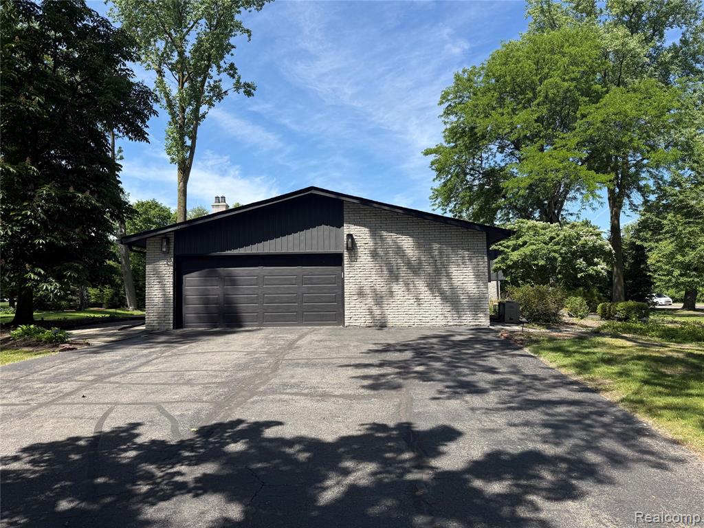 1429 Quarton Road Birmingham, MI 48009 - Photo 42 of 51