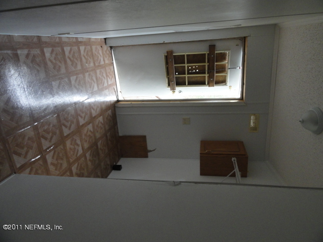 86559 Peeples Road Yulee, FL 32097 - Photo 14 of 16 Laundry