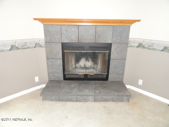 86559 Peeples Road Yulee, FL 32097 - Photo 9 of 16 Fireplace