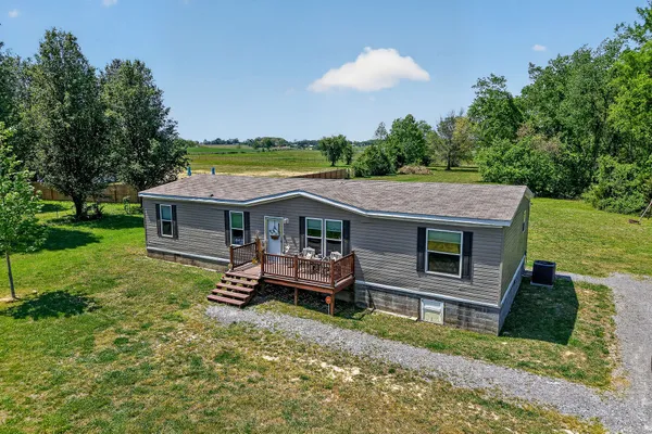 $289,900 | 372 East Airport Drive, McMinnville, TN 37110