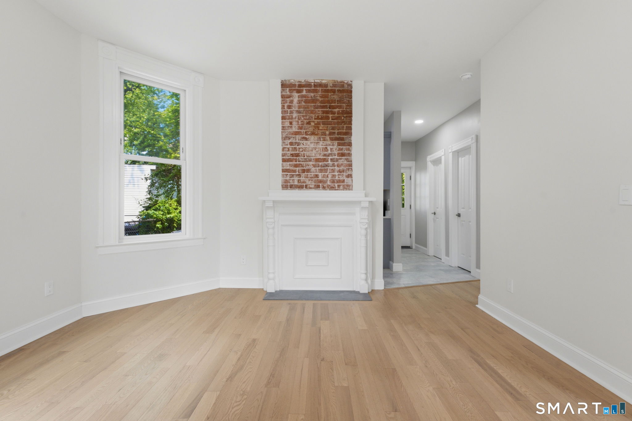 41 Center Street Hartford, CT 06120 - Photo 26 of 38