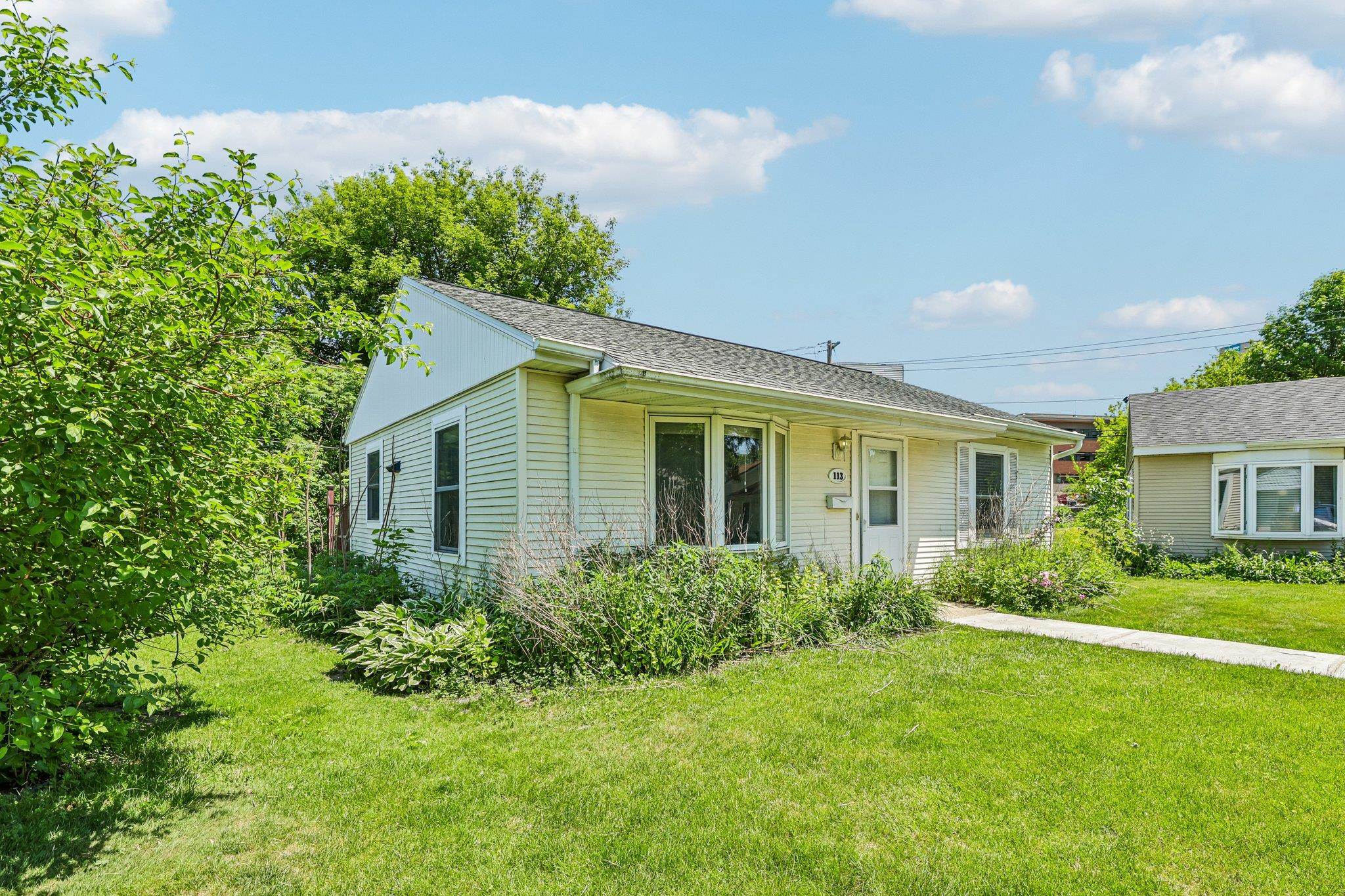 113 Craig Avenue Madison, WI 53705 - Photo 3 of 33