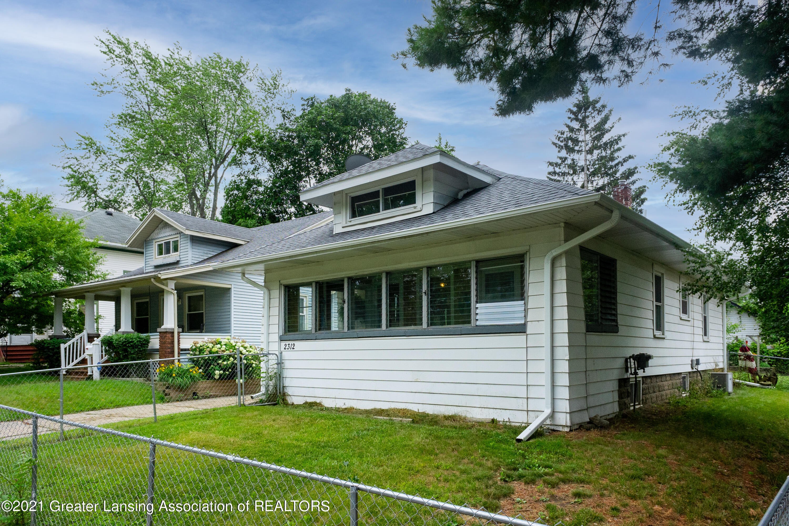 2312 Strathmore RD Lansing MI-103