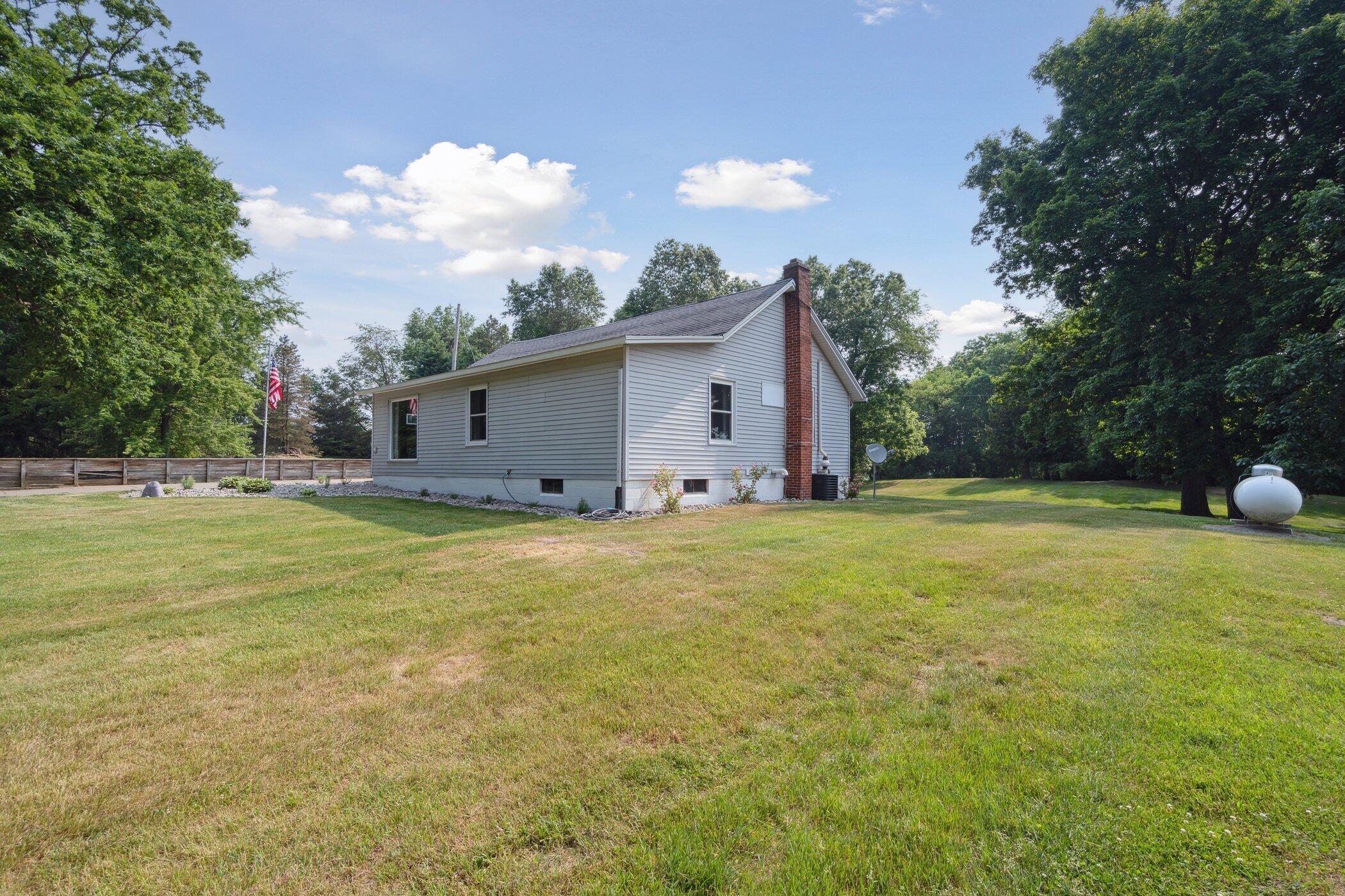 5505 Cooper Road Leslie, MI 49251 - Photo 33 of 33 5505-Cooper-Rd-Leslie-MI-49251-WindowSti