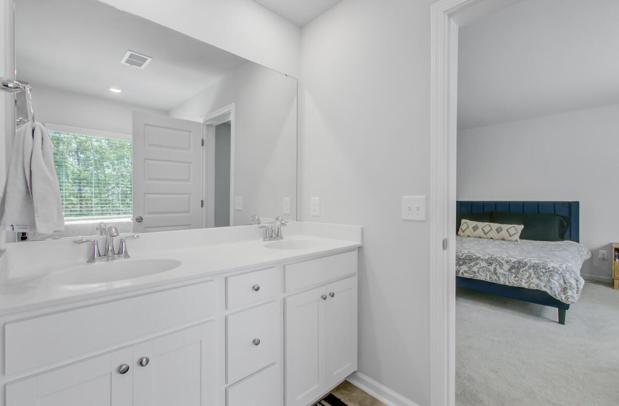 86 Red Blf Street Summerville, SC 29483 - Photo 22 of 48 Primary Bath