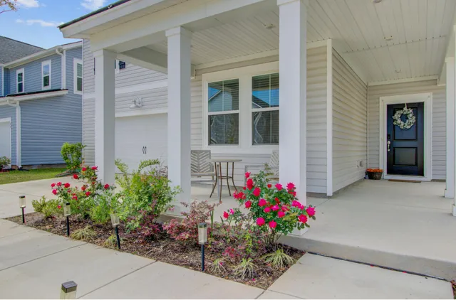 $450,000 | 86 Red Blf Street, Summerville, SC 29483