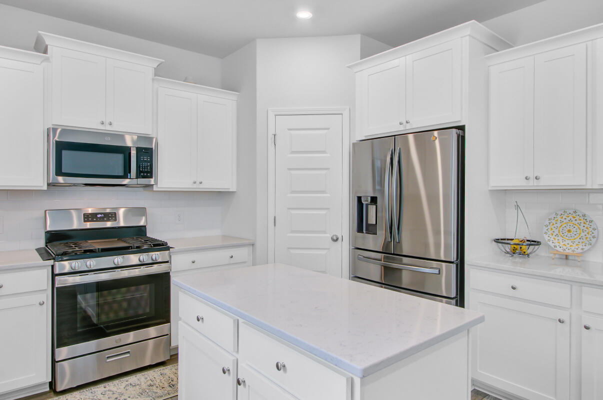 86 Red Blf Street Summerville, SC 29483 - Photo 10 of 48 Kitchen (3)