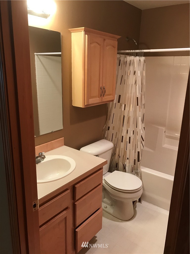 9220 Applegate Loop Southwest Rochester, WA 98579 - Photo 12 of 13