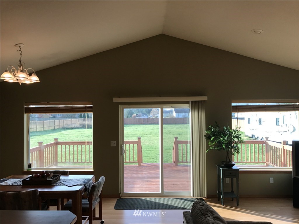 9220 Applegate Loop Southwest Rochester, WA 98579 - Photo 6 of 13