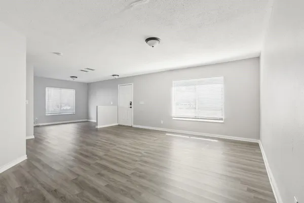 $2,800 | 7402 East Bank Drive, Unit 7402, Tampa, FL 33617
