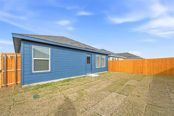 $1,725 | 6513 Glade Street, Dallas, TX 75232