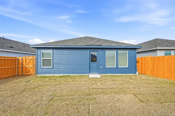 $1,725 | 6513 Glade Street, Dallas, TX 75232