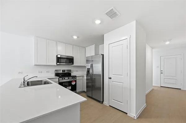 $1,725 | 6513 Glade Street, Dallas, TX 75232