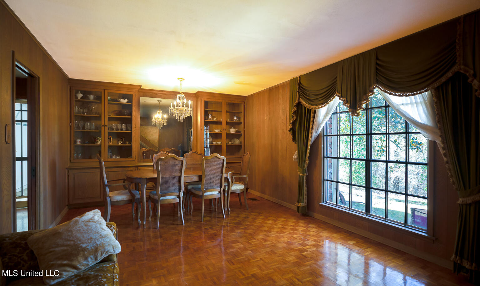 6895 Jackson Raymond Road Raymond, MS 39154 - Photo 5 of 30 Interior-2