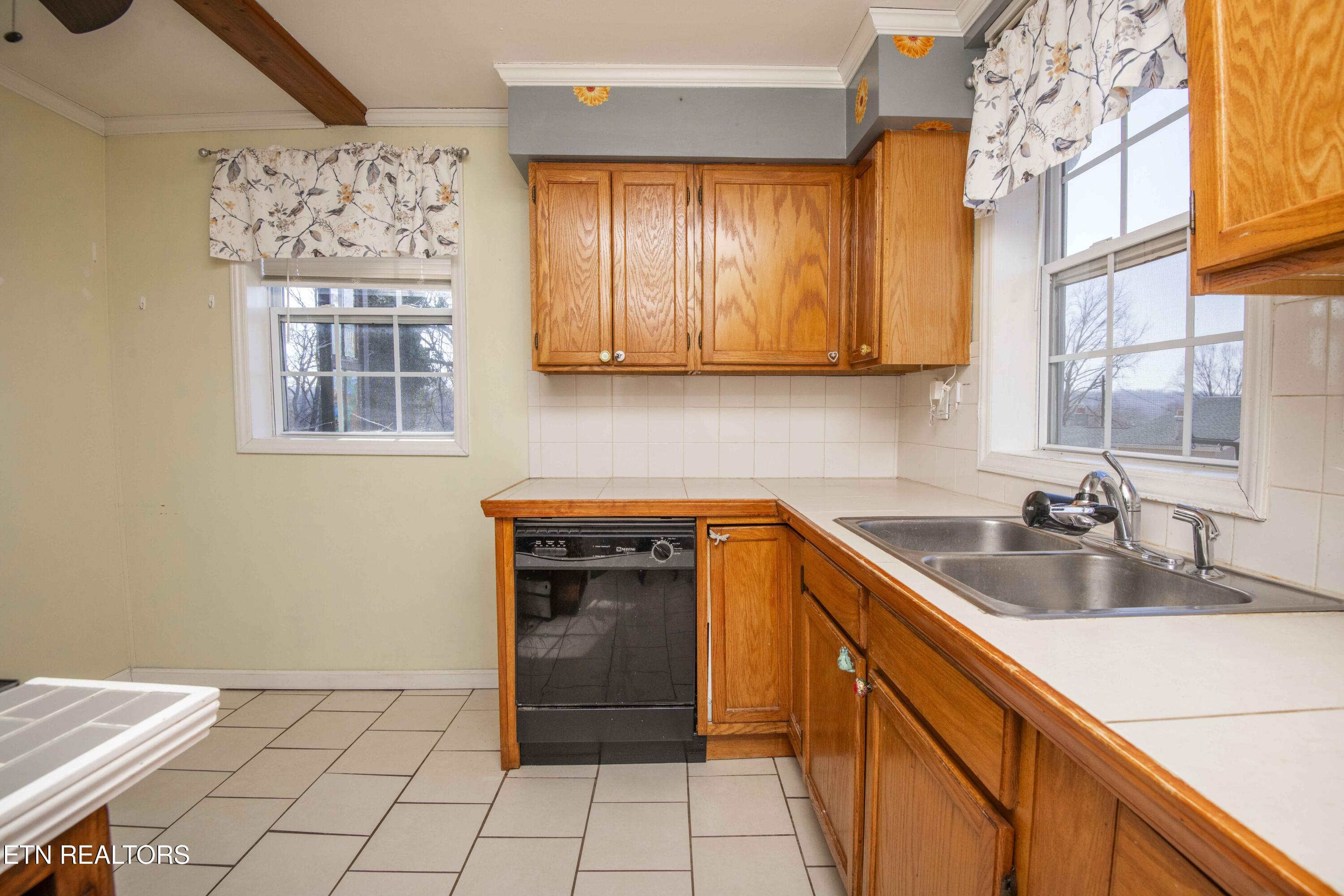 113 Niagara Lane Oak Ridge, TN 37830 - Photo 12 of 30 12_1