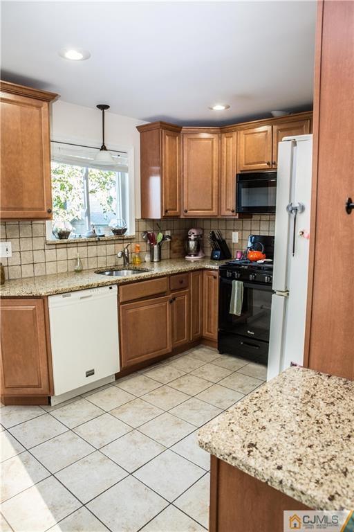 61 Hickory Street Edison, NJ 08817 - Photo 23 of 24 Gallery Image 23