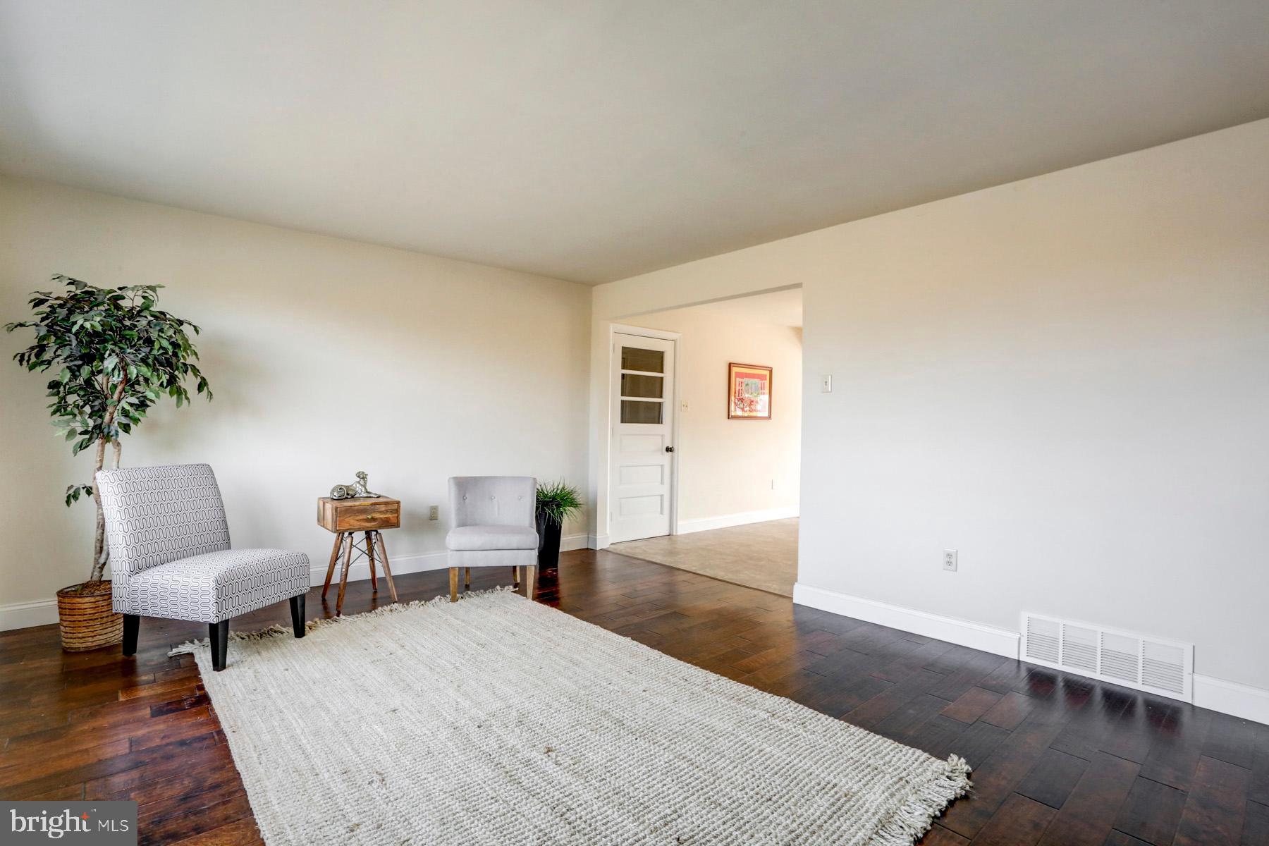 420 Truce Road New Providence, PA 17560 - Photo 5 of 51