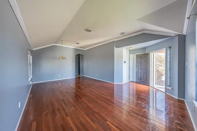 $2,600 | 8115 Guadalupe Road, Arlington, TX 76002