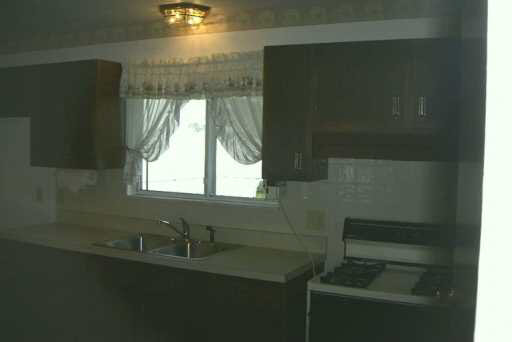 2809 Hampton Road Mishawaka, IN 46544 - Photo 3 of 7 Gallery Image 3
