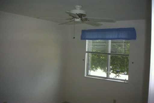 2809 Hampton Road Mishawaka, IN 46544 - Photo 4 of 7 Gallery Image 4