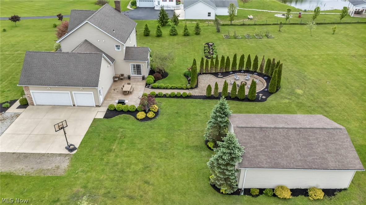 14353 Radcliffe Road Chardon, OH 44024 - Photo 5 of 50