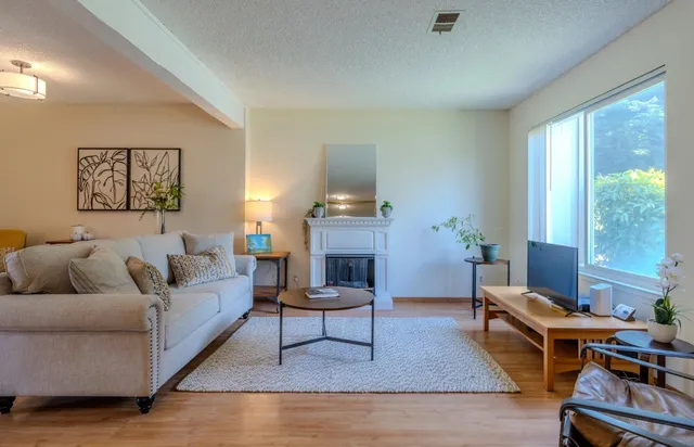 $800,000 | 1263 Rosita Road, Pacifica, CA 94044