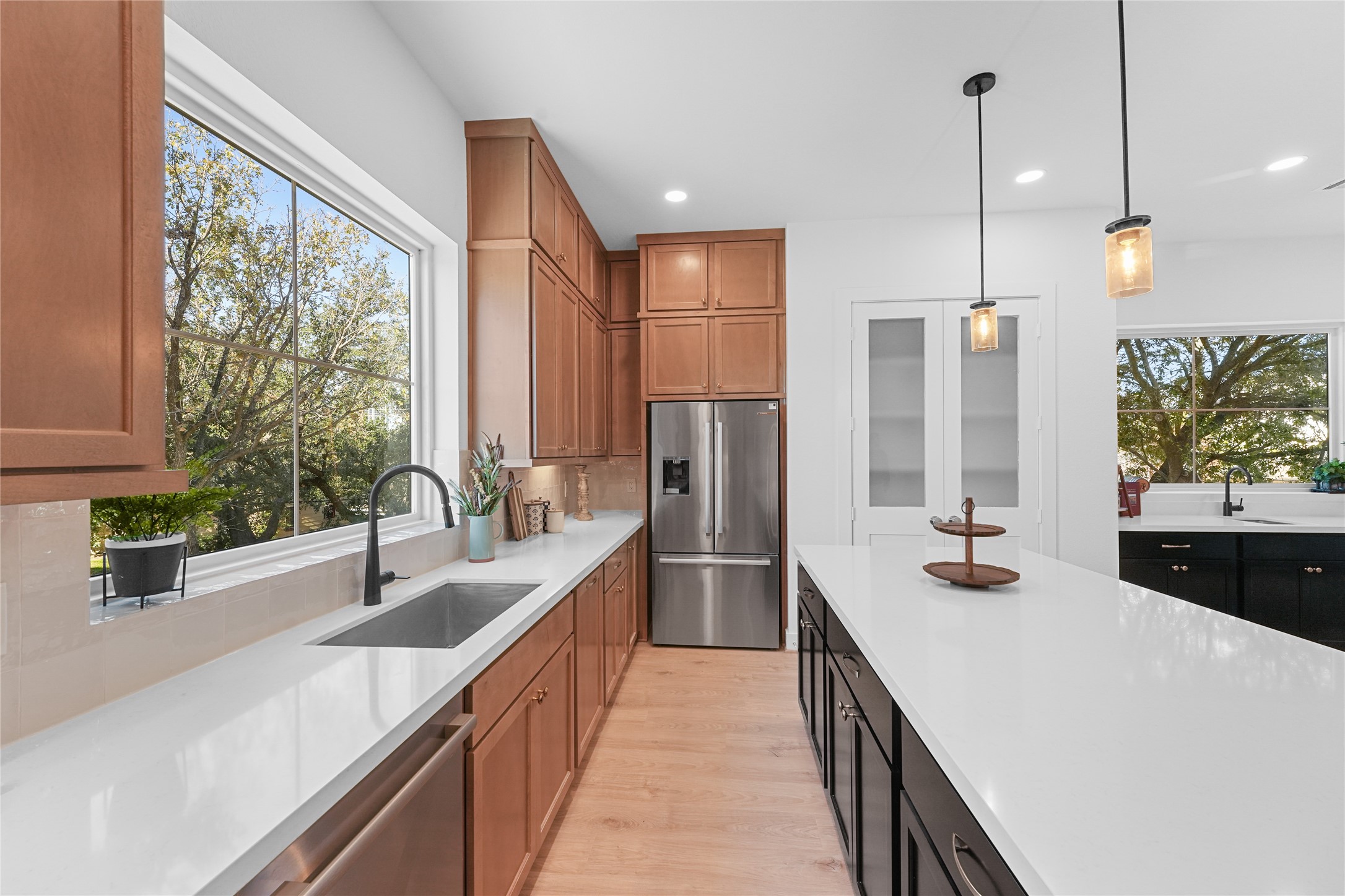 1503 Vermont Street, Unit A Houston, TX 77006 - Photo 7 of 38 Kitchen