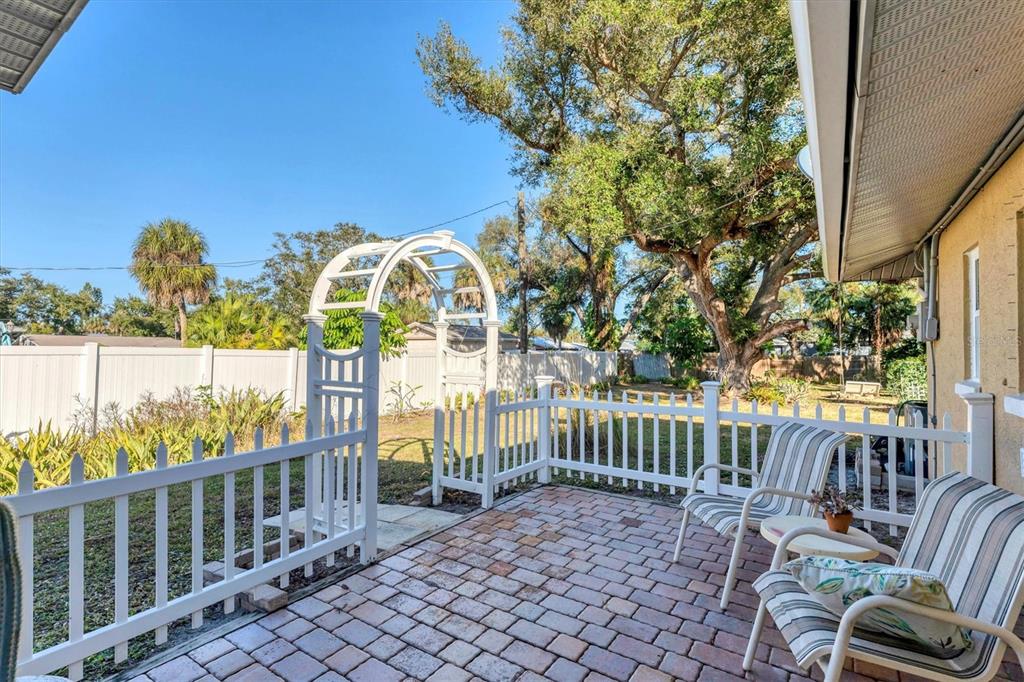 2745 Arrowhead Road Venice, FL 34293 - Photo 21 of 57