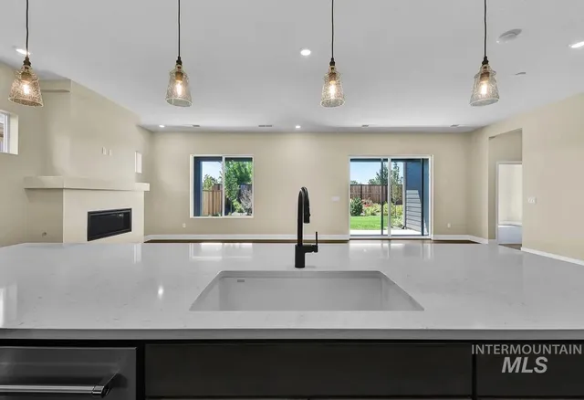 $599,900 | 11771 South Glory Lane, Kuna, ID 83634