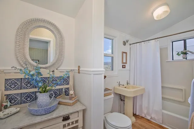 a view of walk in closet