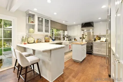 $2,495,000 | 3868 Avenida Feliz, Rancho Santa Fe, CA 92091