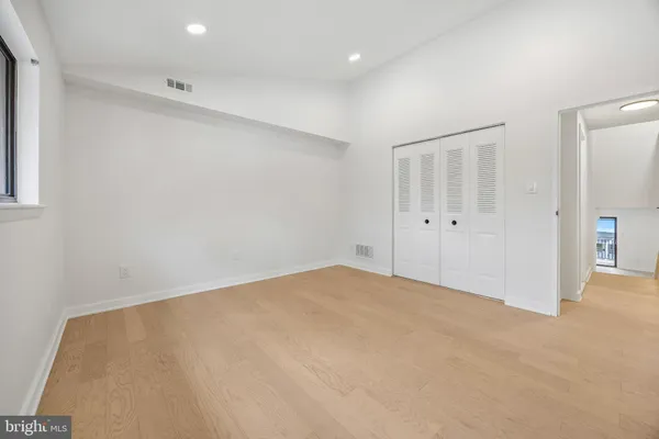 $2,100 | 30 North Waterloo Road, Unit 5, Devon, PA 19333