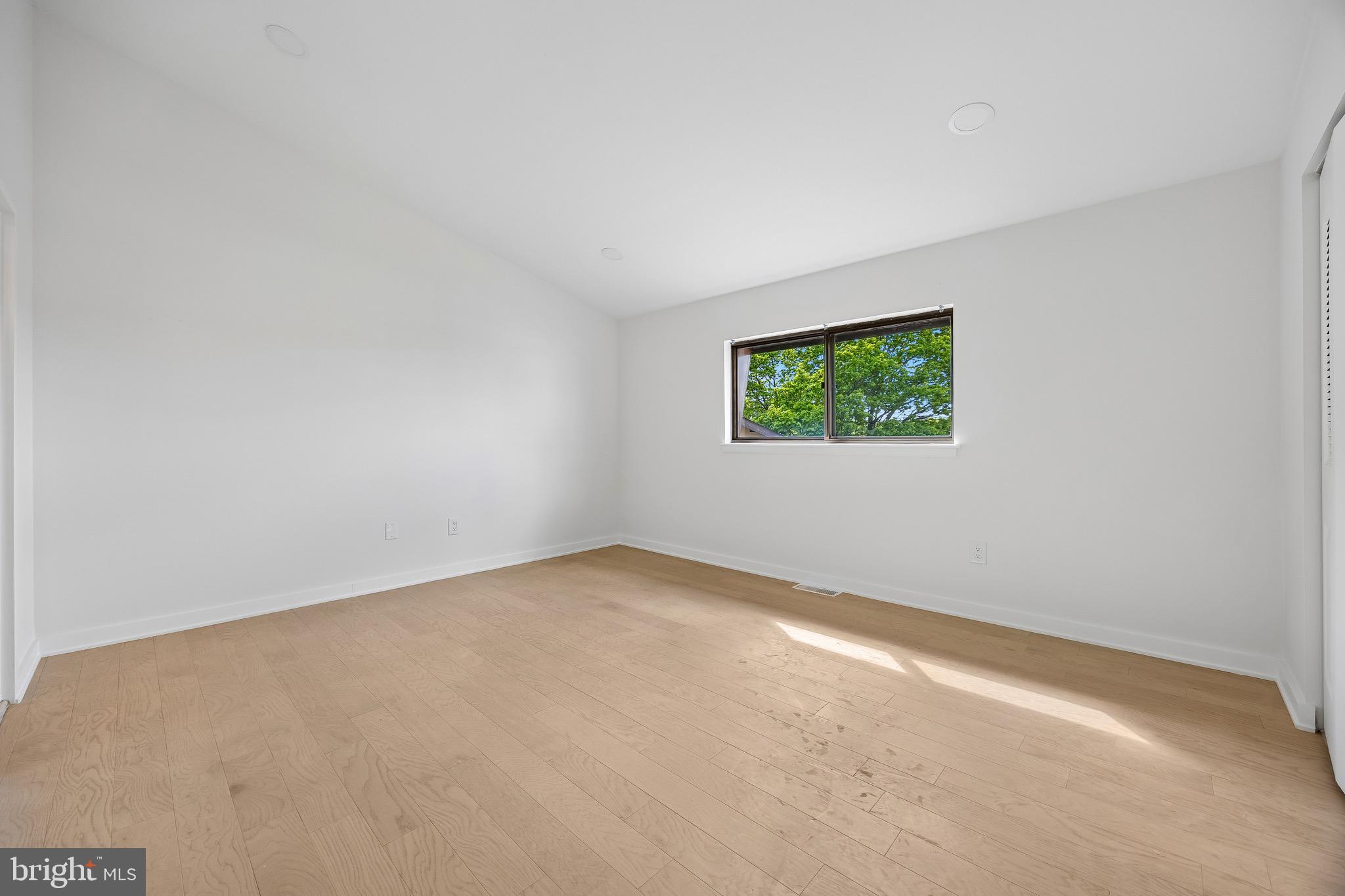 30 North Waterloo Road, Unit 5 Devon, PA 19333 - Photo 24 of 33