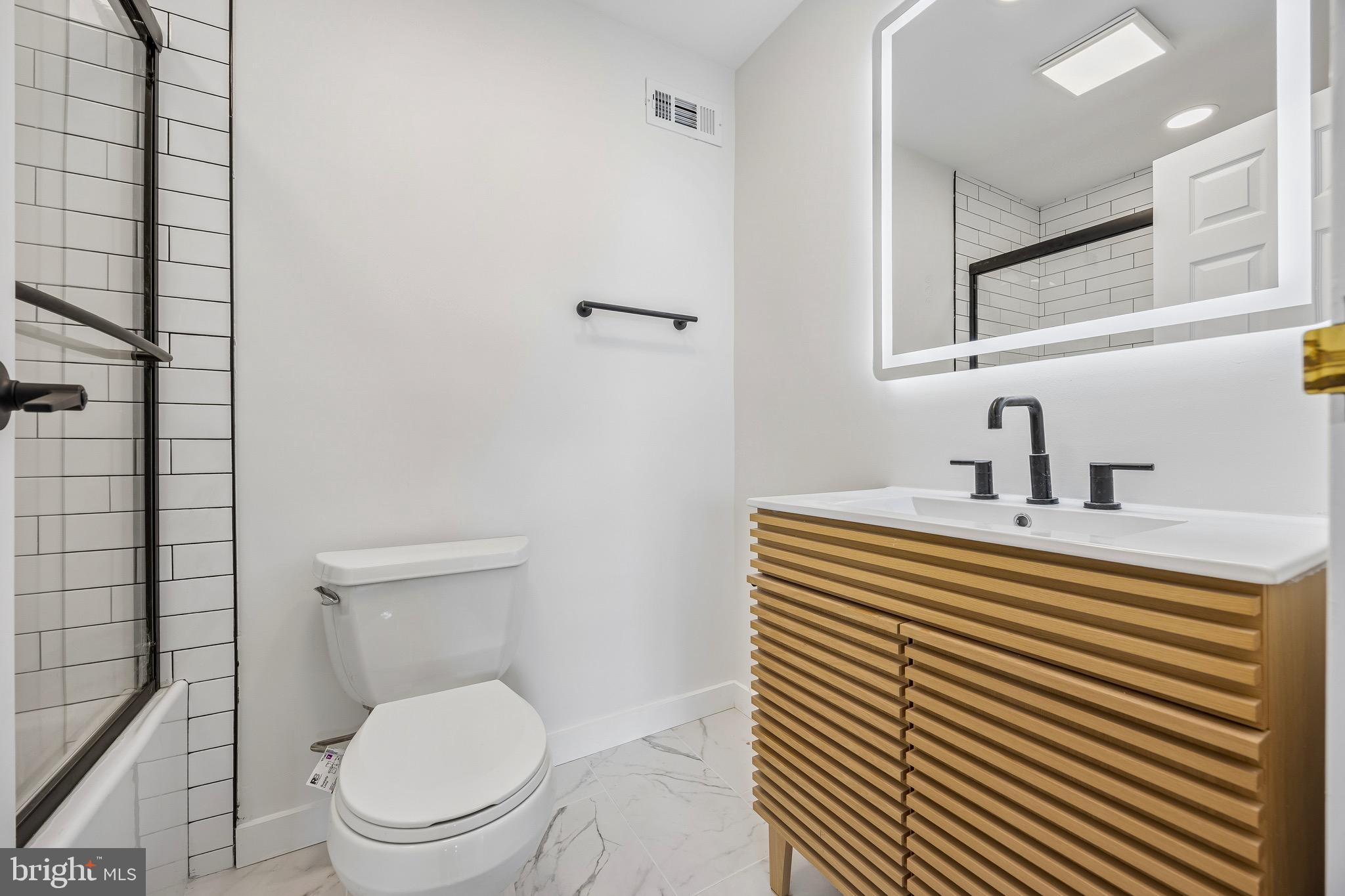 30 North Waterloo Road, Unit 5 Devon, PA 19333 - Photo 4 of 33