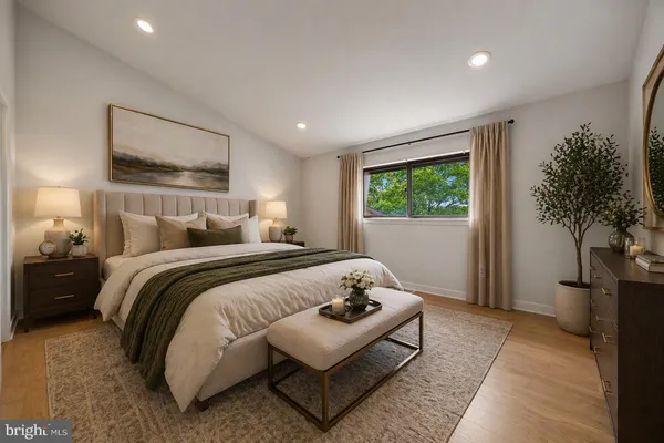 $2,100 | 30 North Waterloo Road, Unit 5, Devon, PA 19333