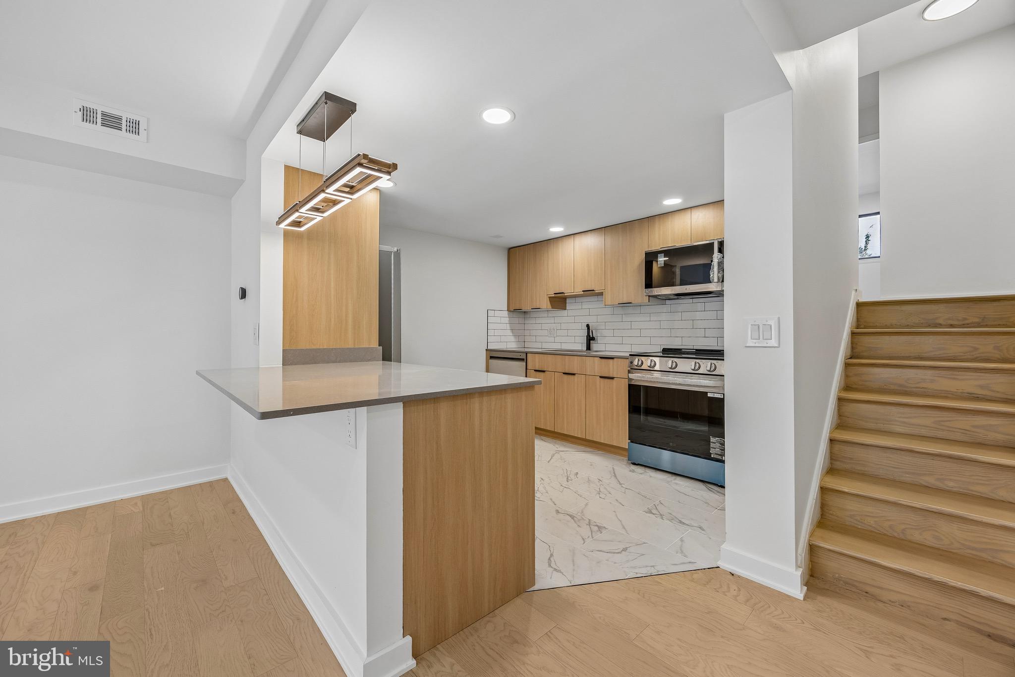 30 North Waterloo Road, Unit 5 Devon, PA 19333 - Photo 6 of 33