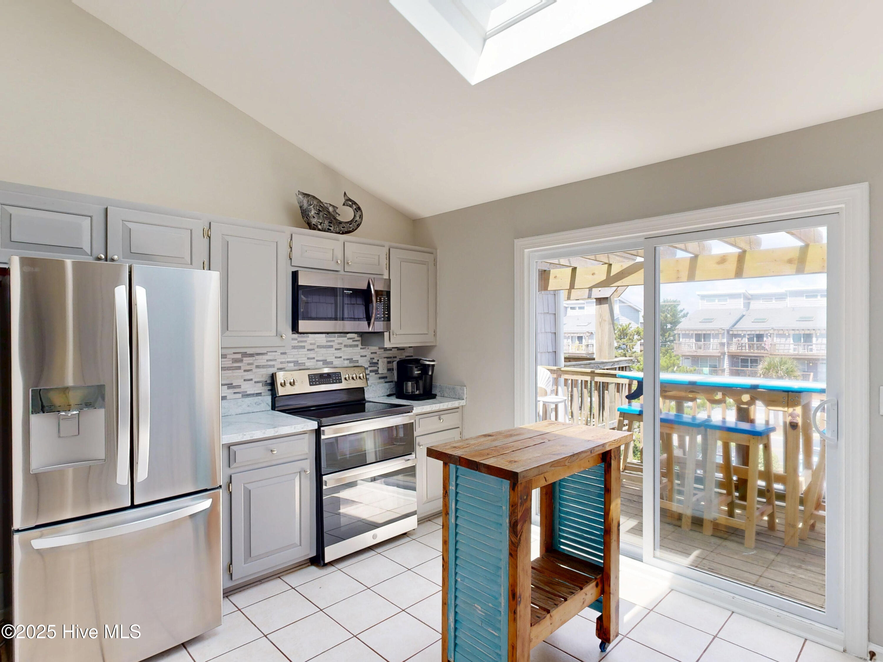 1784 New River Inlet Road, Unit 4 North Topsail Beach, NC 28460 - Photo 29 of 60 1784 #4 New River Inlet Road - Interior