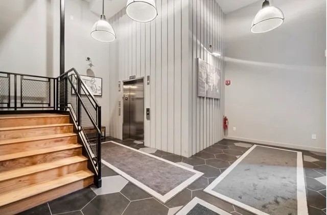 $3,900 | 217-221 Essex Street, Unit 305, Salem, MA 01970