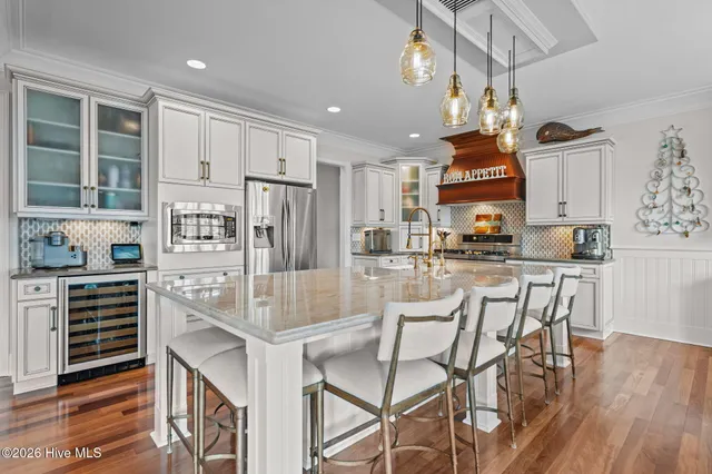 $1,695,000 | 800 North Carolina Avenue, Carolina Beach, NC 28428