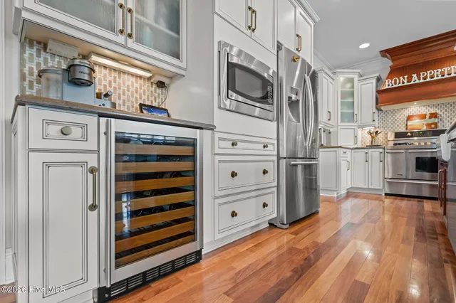 $1,695,000 | 800 North Carolina Avenue, Carolina Beach, NC 28428