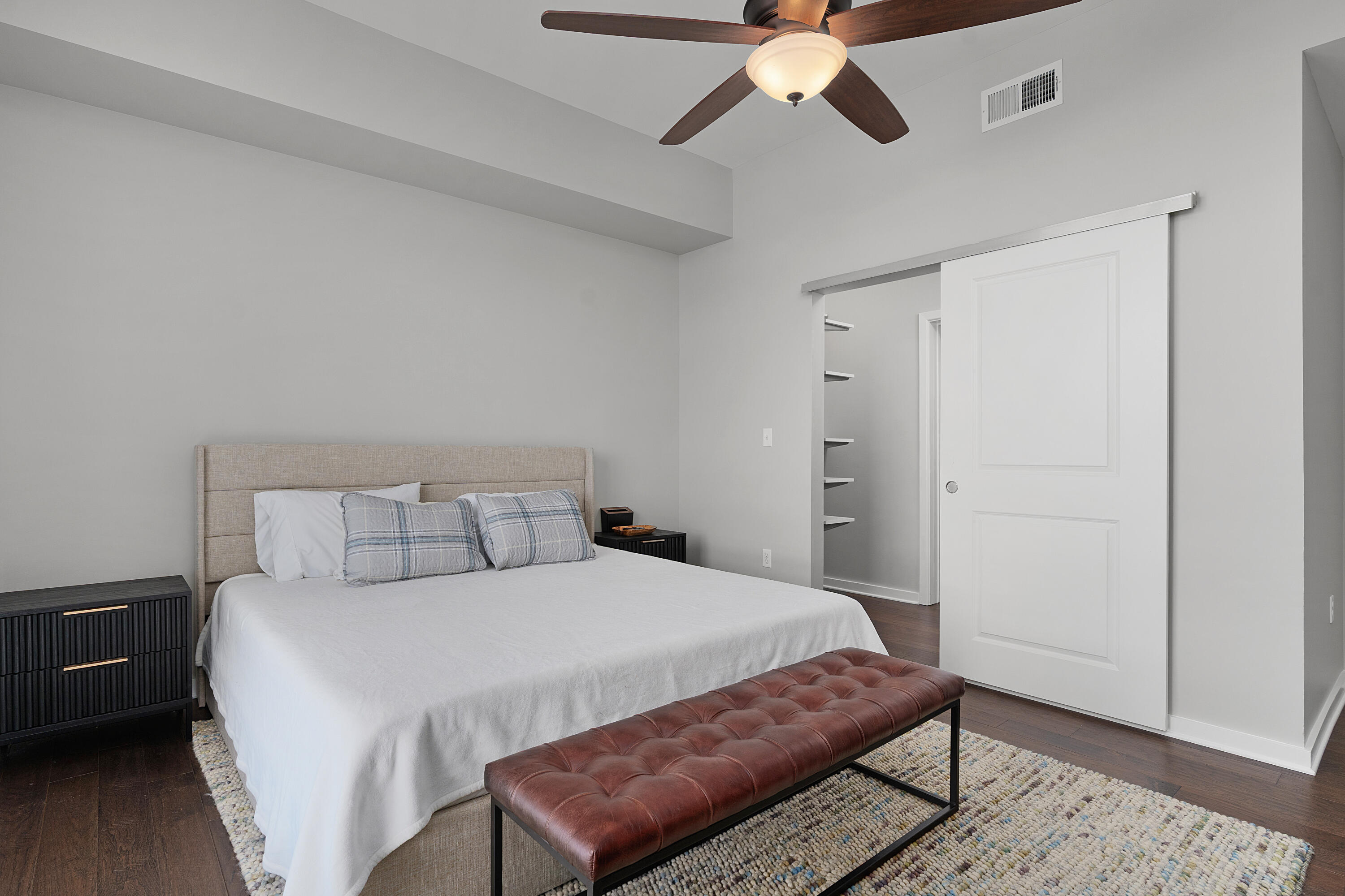 200 Manufacturers Road, Unit 445 Chattanooga, TN 37405 - Photo 15 of 52 20 - 200 Manufacturers_445 - Interior